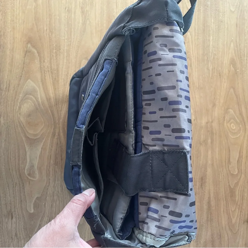 EUC Kensington laptop\messenger bag